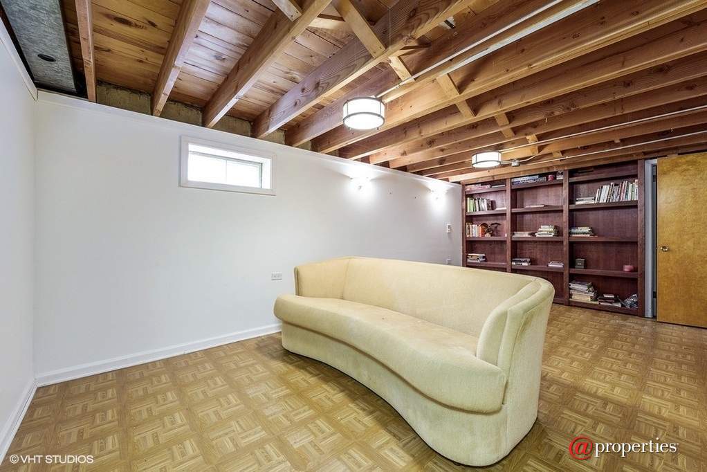 2421 Crawford Avenue Evanston, Illinois 60201 - Recreational Room