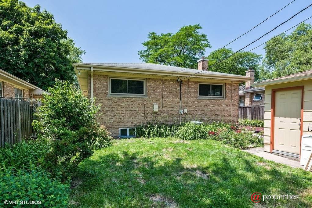 2421 Crawford Avenue Evanston, Illinois 60201 - Rear View