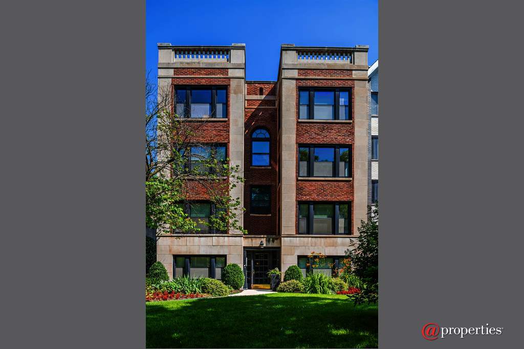 550 W Deming Place #3 Chicago, Illinois 60614 - Front View