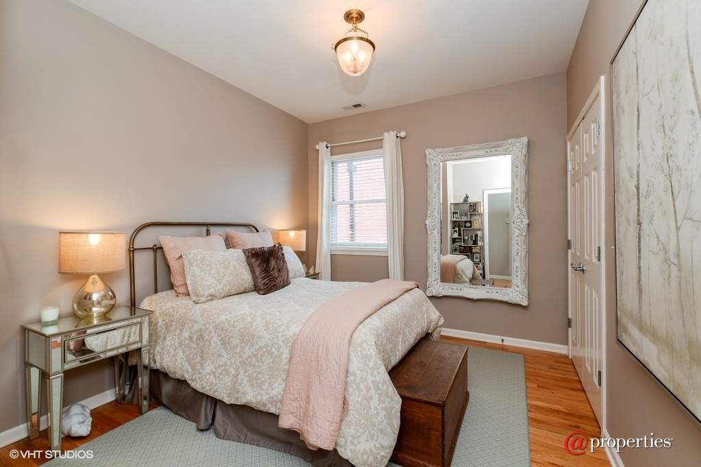 758 W 14th Place #3B Chicago, Illinois 60607 - 2nd Bedroom