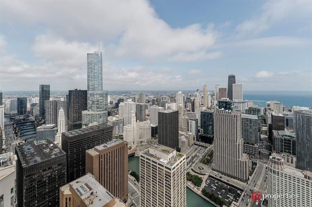 225 N Columbus Drive #6803 Chicago, Illinois 60601 - View