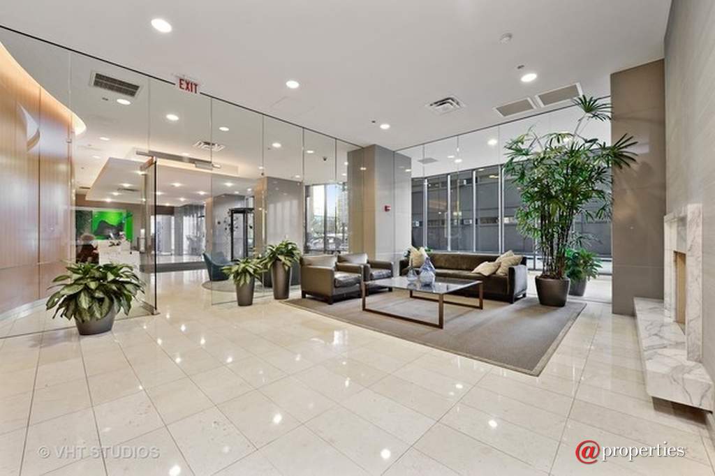 225 N Columbus Drive #6803 Chicago, Illinois 60601 - Lobby