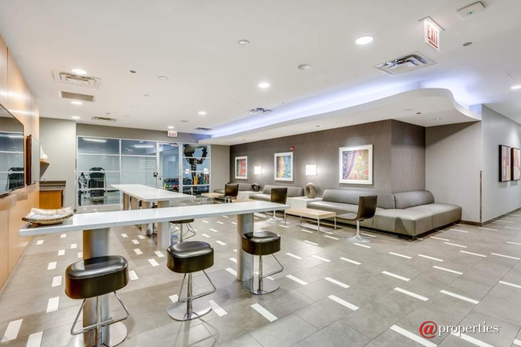 225 N Columbus Drive #6803 Chicago, Illinois 60601 - Entertainment Room