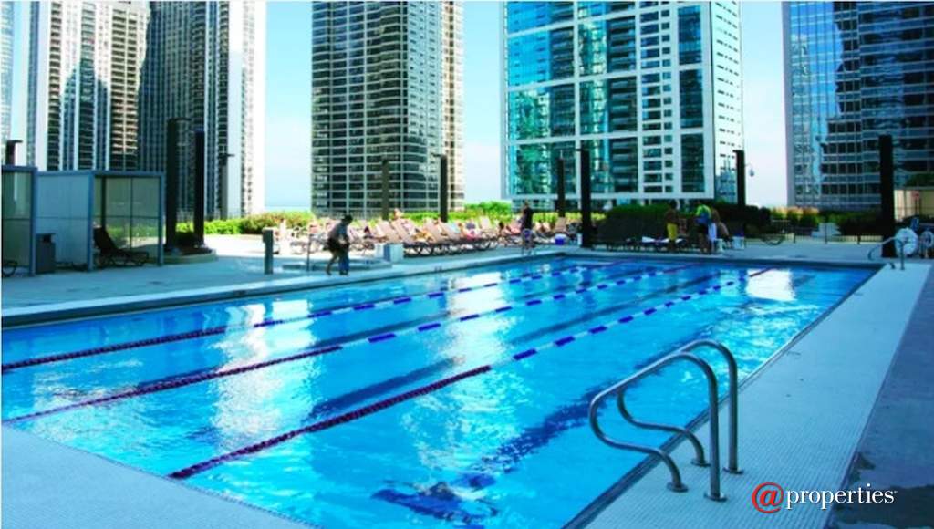 225 N Columbus Drive #6803 Chicago, Illinois 60601 - Outdoor Pool