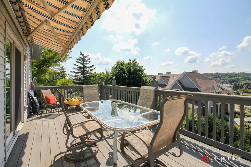 223 High St Fontana, Wisconsin 53125 - Deck
