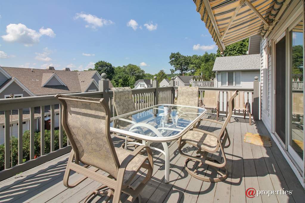 223 High St Fontana, Wisconsin 53125 - Deck