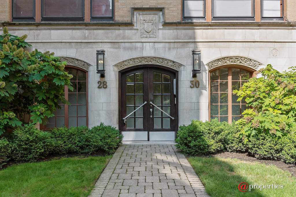 828 Michigan Avenue #D2 Evanston, Illinois 60202 - Entrance