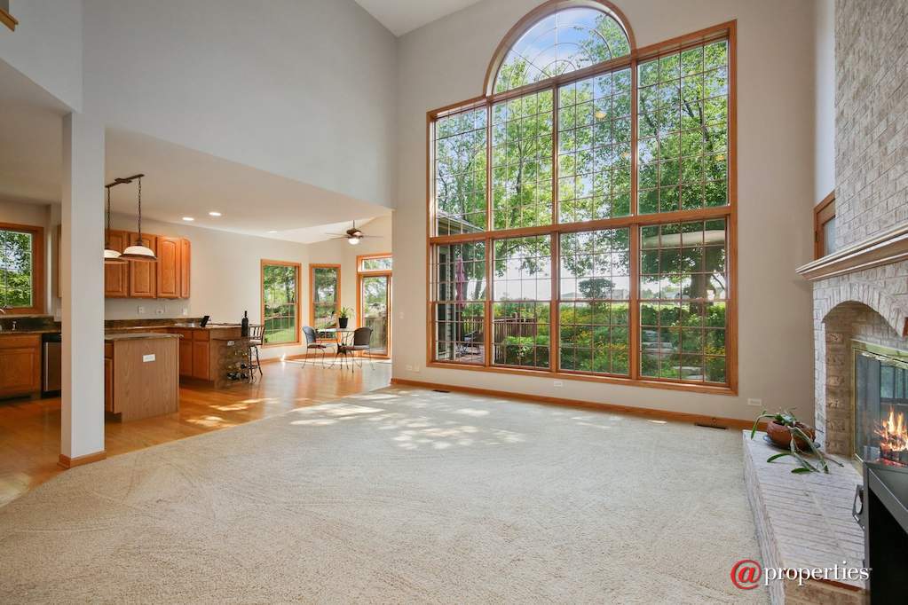 1931 Tunbridge Court Algonquin, Illinois 60102 - Family Room