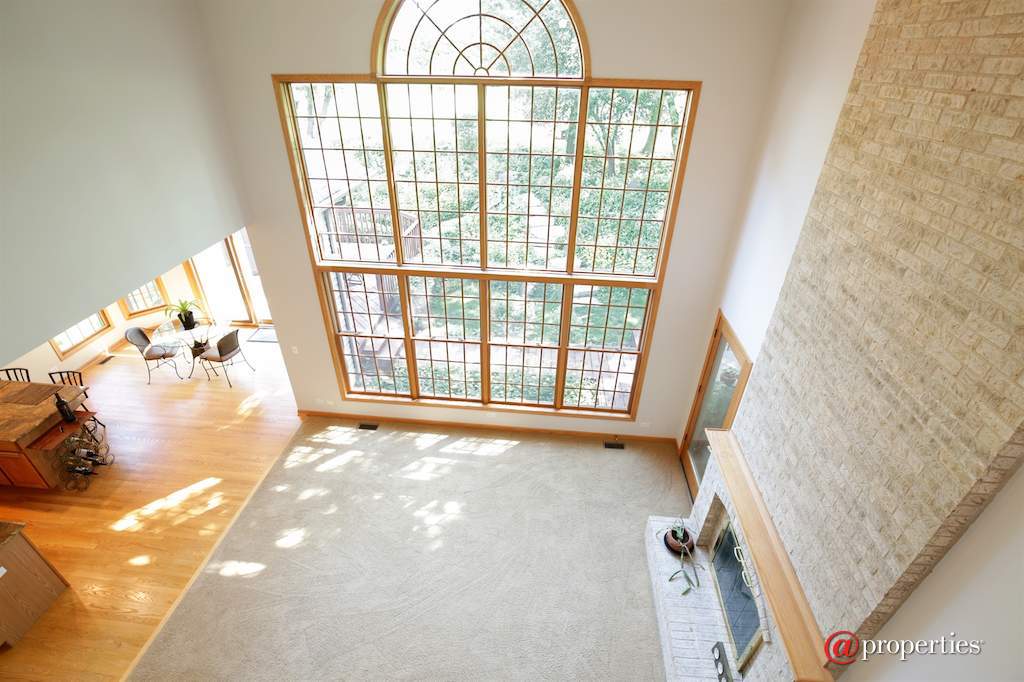 1931 Tunbridge Court Algonquin, Illinois 60102 - Family Room