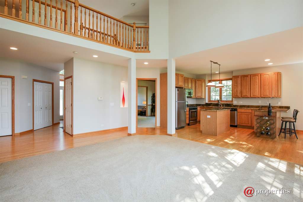 1931 Tunbridge Court Algonquin, Illinois 60102 - Family Room