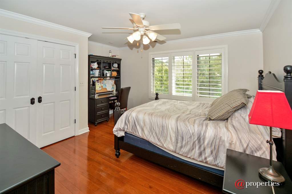 233 Sawgrass Drive Palos Heights, Illinois 60463 - 2nd Bedroom