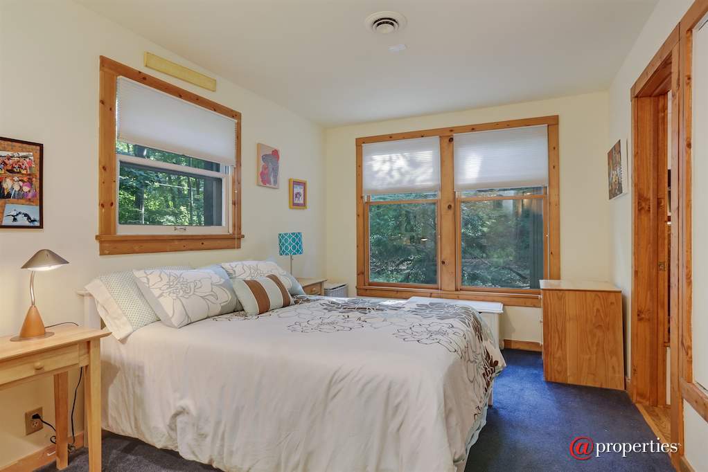 19322 Highland Drive New Buffalo, Mi 49117 - 3rd Bedroom