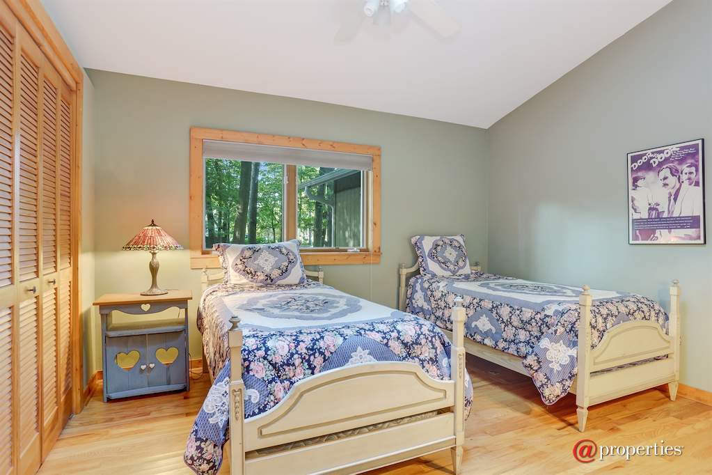 19322 Highland Drive New Buffalo, Mi 49117 - 4th Bedroom