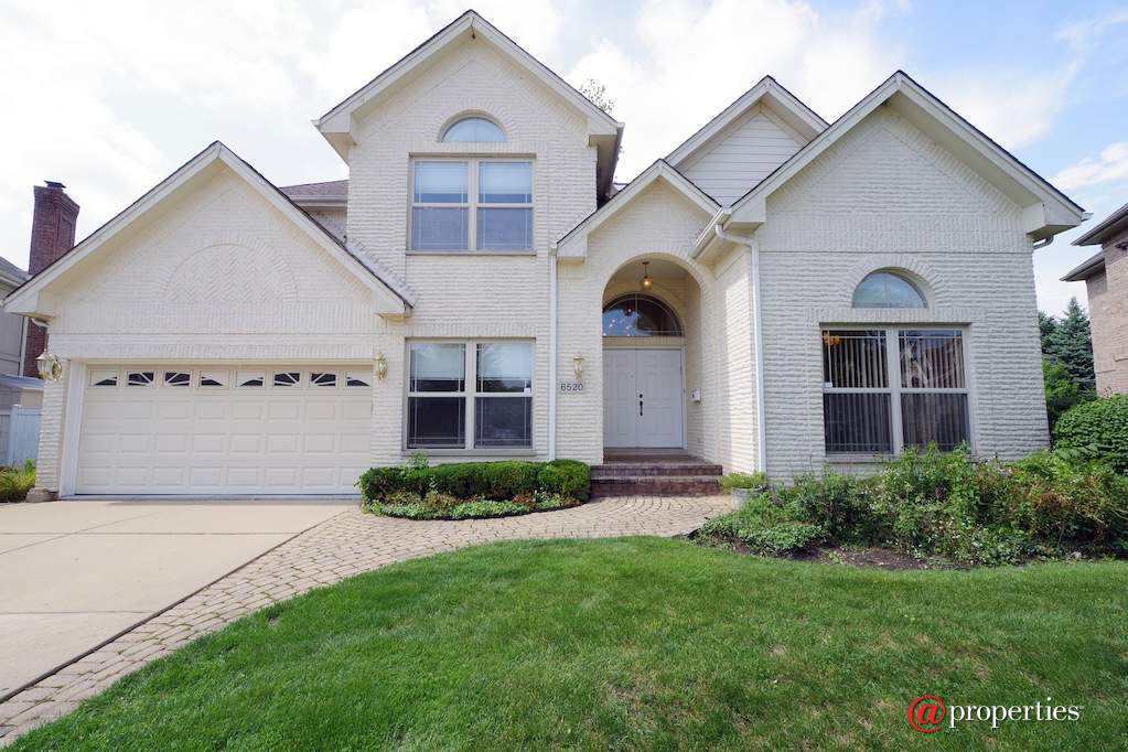 6520 Lyons Street Morton Grove, Illinois 60053 - Front View