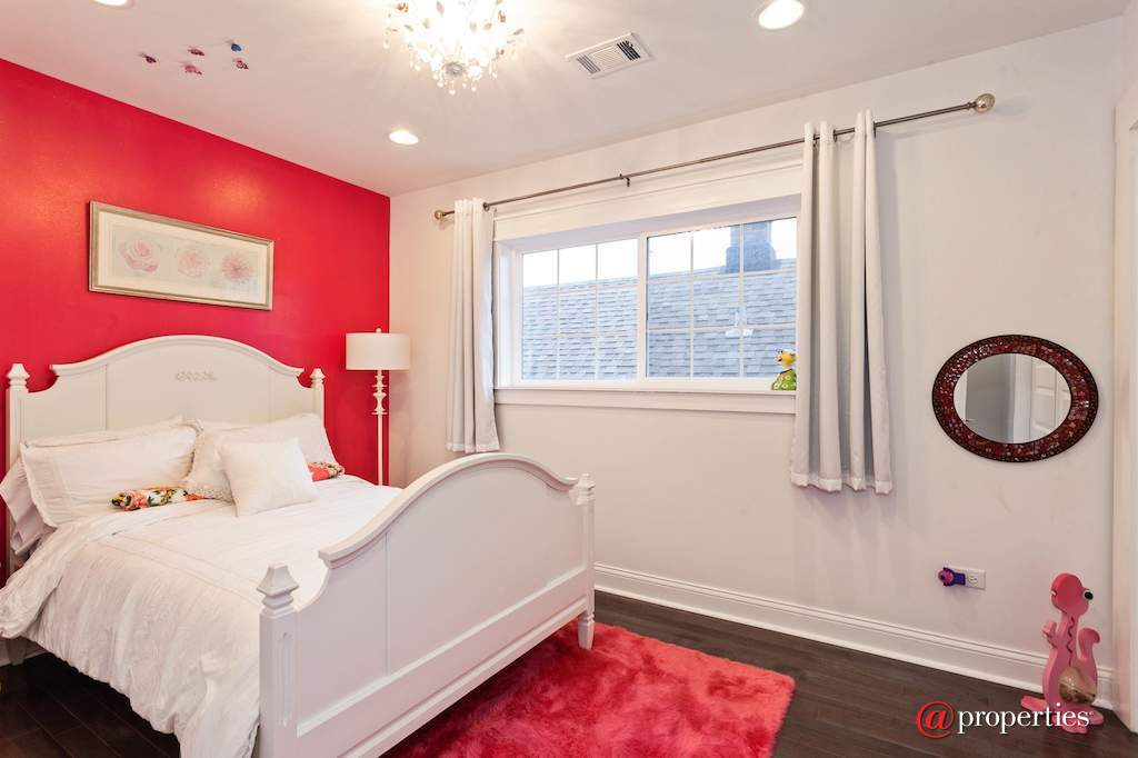 2313 Clinton Avenue Berwyn, Illinois 60402 - 2nd Bedroom