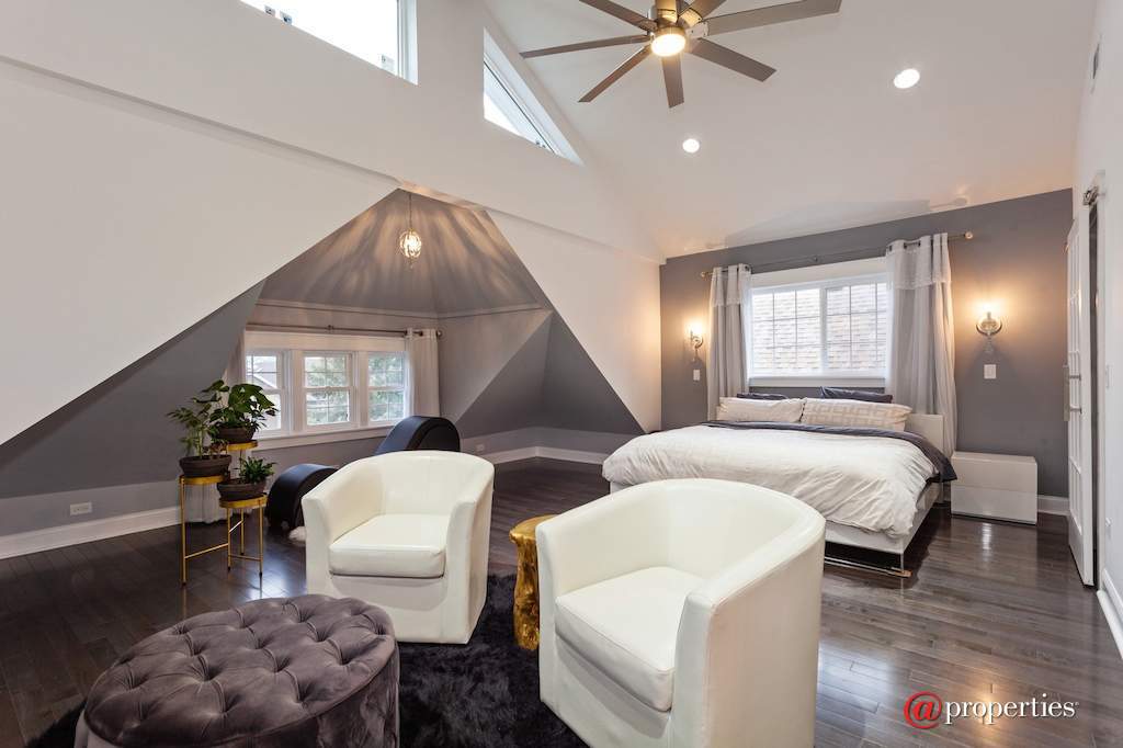 2313 Clinton Avenue Berwyn, Illinois 60402 - Master Bedroom