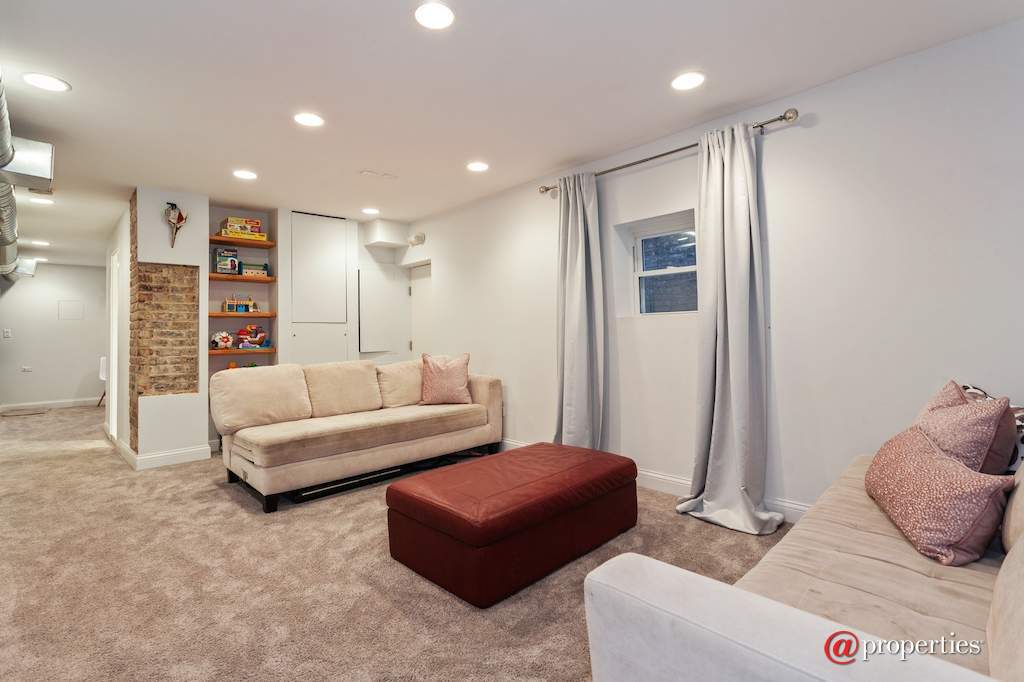 2313 Clinton Avenue Berwyn, Illinois 60402 - Family Room