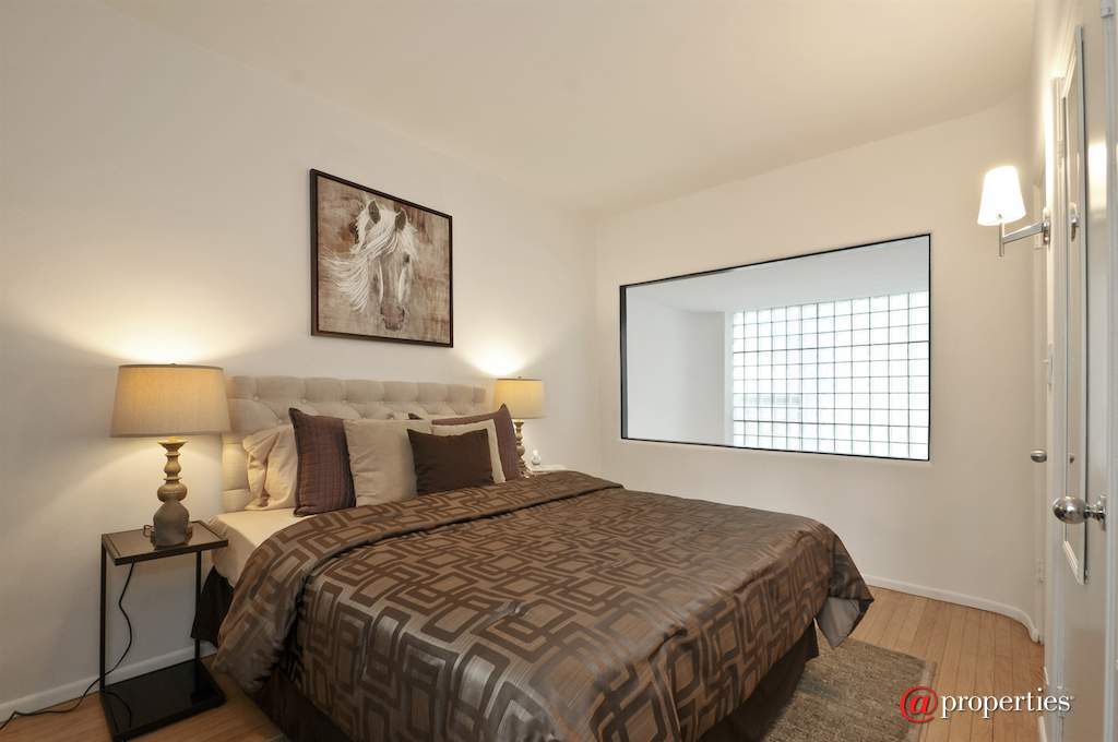 1209 N State Street #9 Chicago, Illinois 60610 - Bedroom