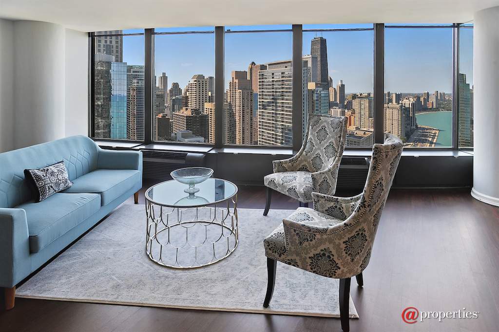 505 N Lake Shore Drive #4712 Chicago, Illinois 60611 - Living Room