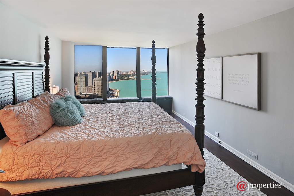 505 N Lake Shore Drive #4712 Chicago, Illinois 60611 - Master Bedroom