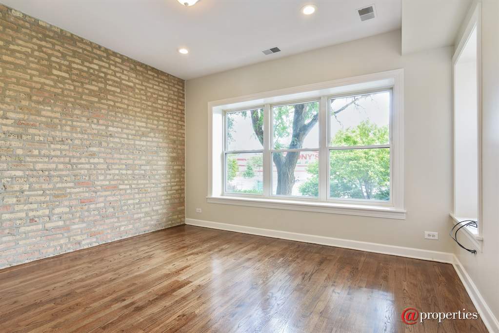 4102 N Hamlin Avenue #1 Chicago, Illinois 60618 - Bedroom