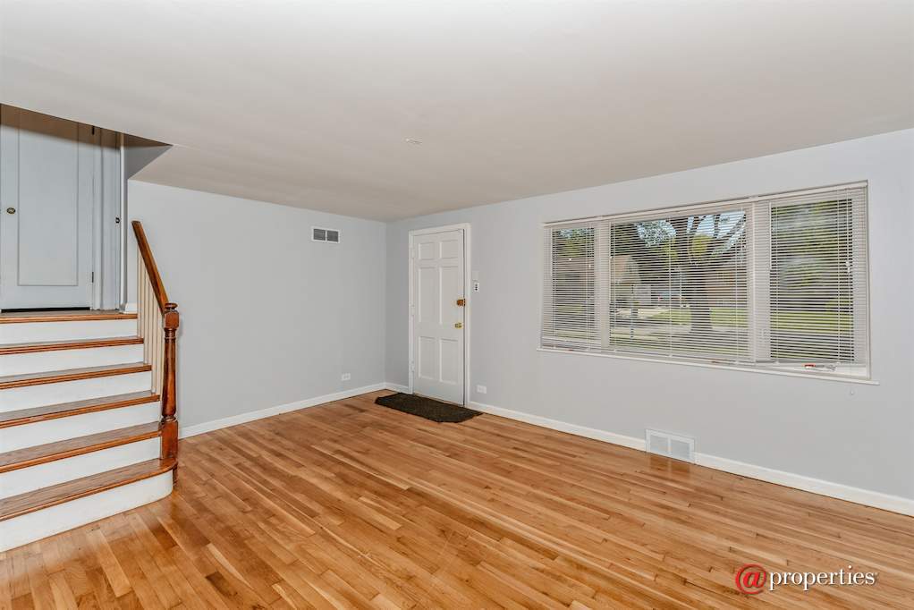 9637 S Brennan Avenue Chicago, Illinois 60617 - Living Room