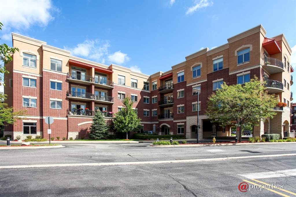 1210 N Foxdale Drive #2-111 Addison, Illinois 60101 - Front View