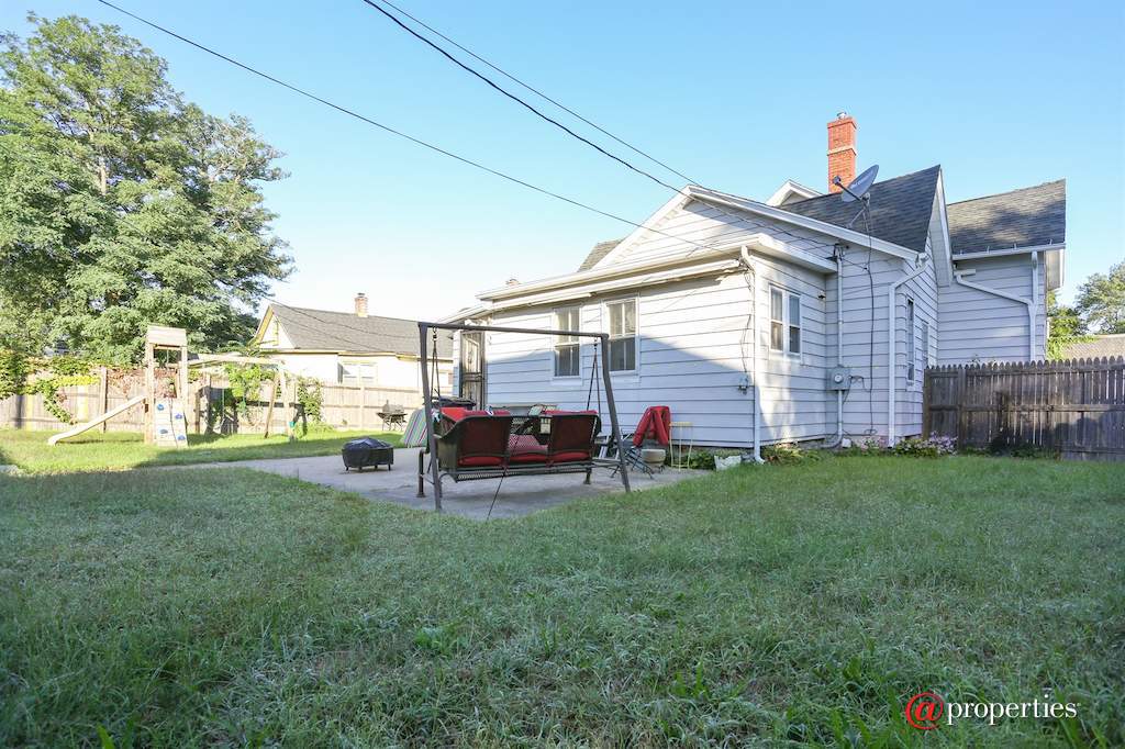 407 E 10th Street Michigan City, In 46360 - Rear View