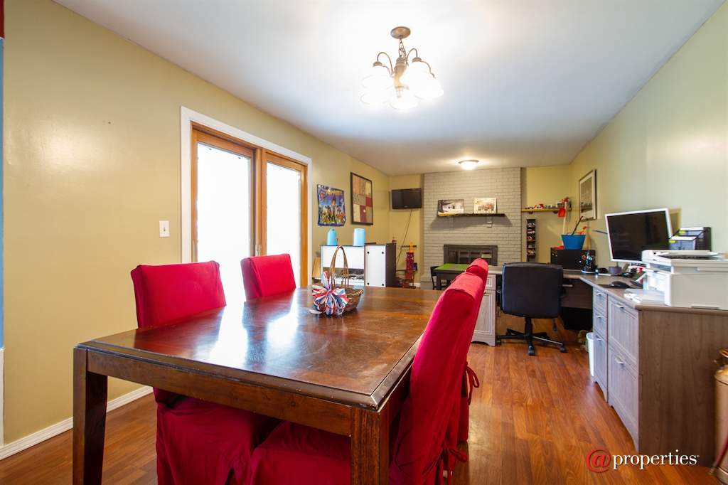 8366 N Canary Drive Stillman Valley, Illinois 61084 - Dining Area
