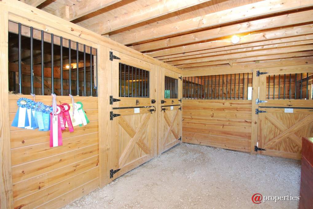 1790 Knob Rd Burlington, Wisconsin 53105 - New custom stalls in Barn