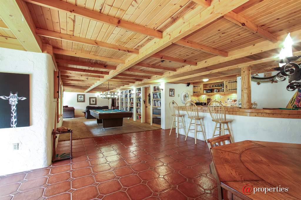 1790 Knob Rd Burlington, Wisconsin 53105 - Play / Recreational Room