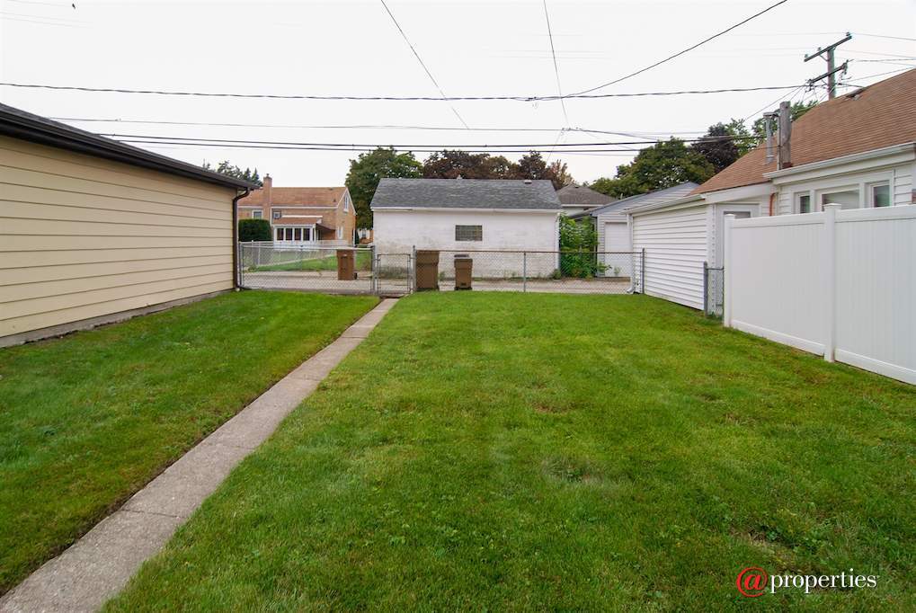 2528 Clinton Street River Grove, Illinois 60171 - Location 2