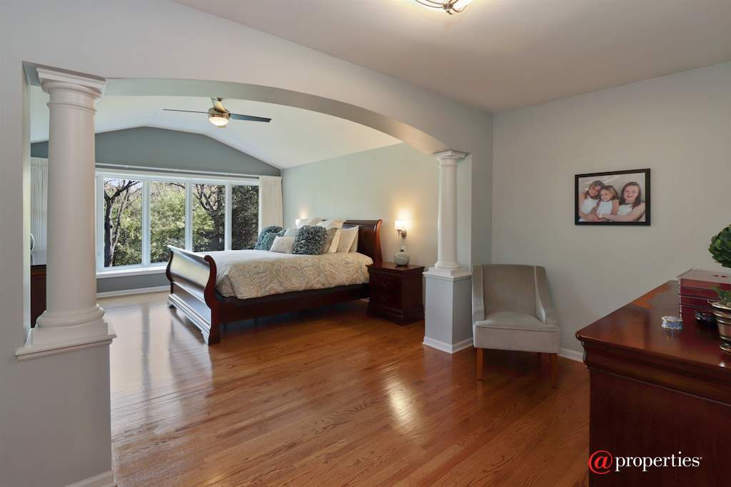18699 W Linden Avenue Grayslake, Illinois 60030 - Master Bedroom