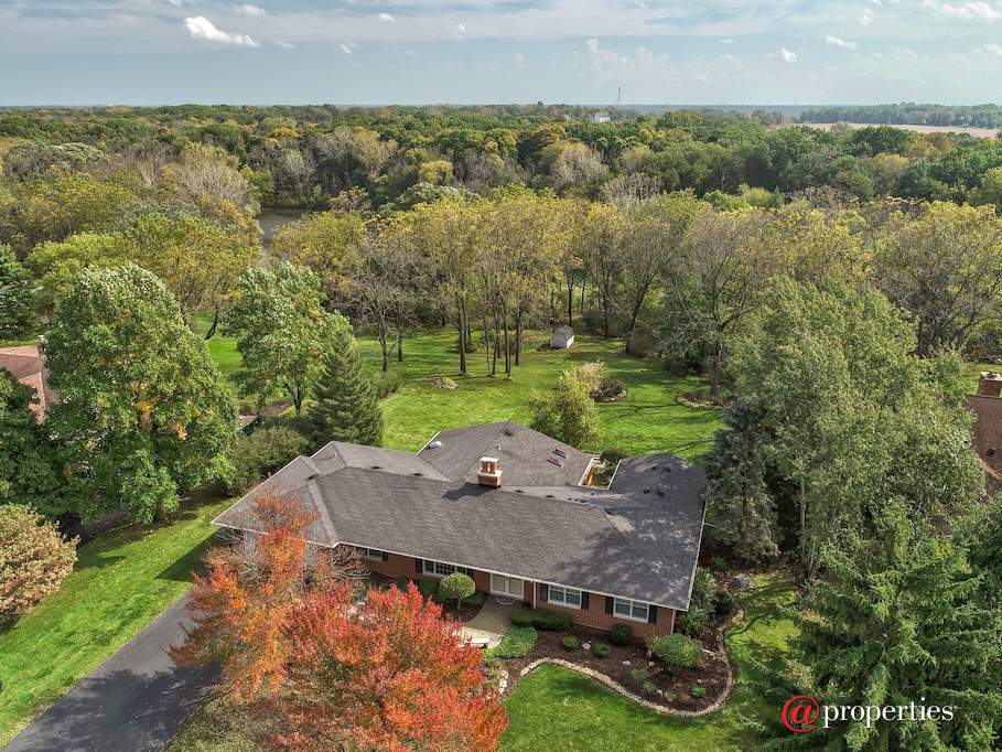 18699 W Linden Avenue Grayslake, Illinois 60030 - Aerial View