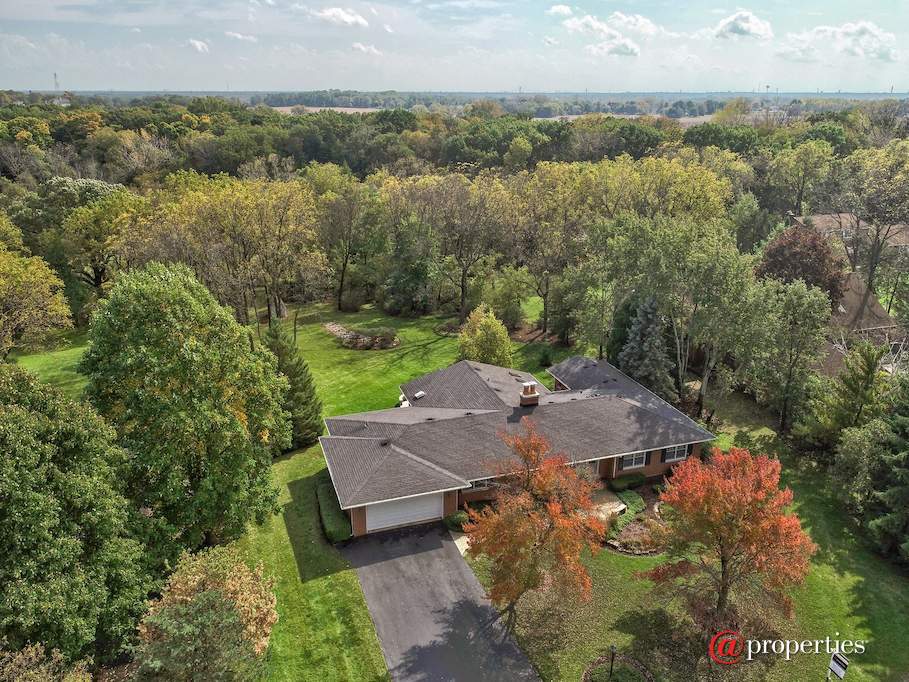 18699 W Linden Avenue Grayslake, Illinois 60030 - Aerial View