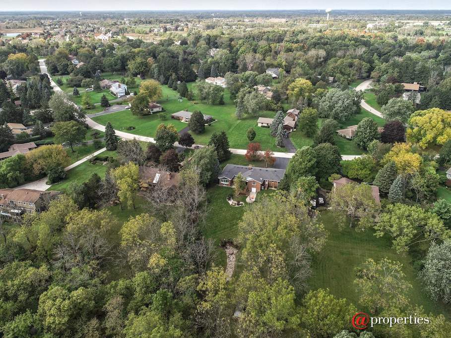 18699 W Linden Avenue Grayslake, Illinois 60030 - Aerial View