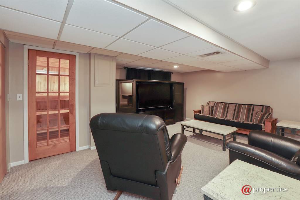 18699 W Linden Avenue Grayslake, Illinois 60030 - Basement