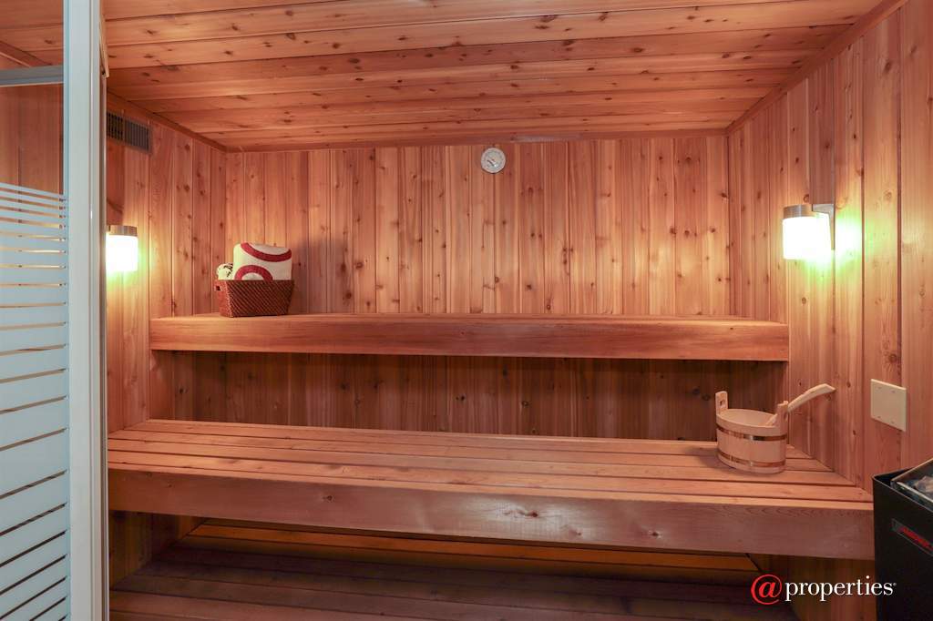 18699 W Linden Avenue Grayslake, Illinois 60030 - Sauna