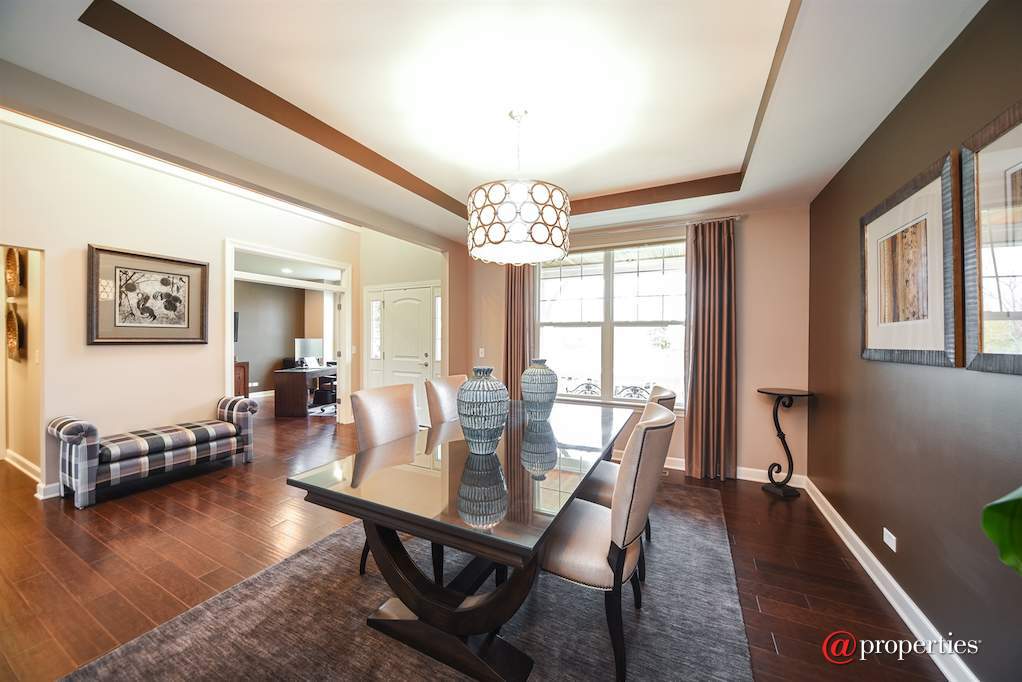 109 Equestrian Way Hawthorn Woods, Illinois 60047 - Dining Room