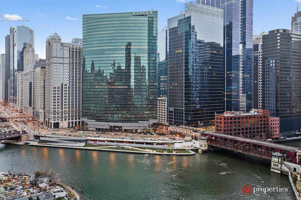 333 N Canal Street #1804 Chicago, Illinois 60606 - View