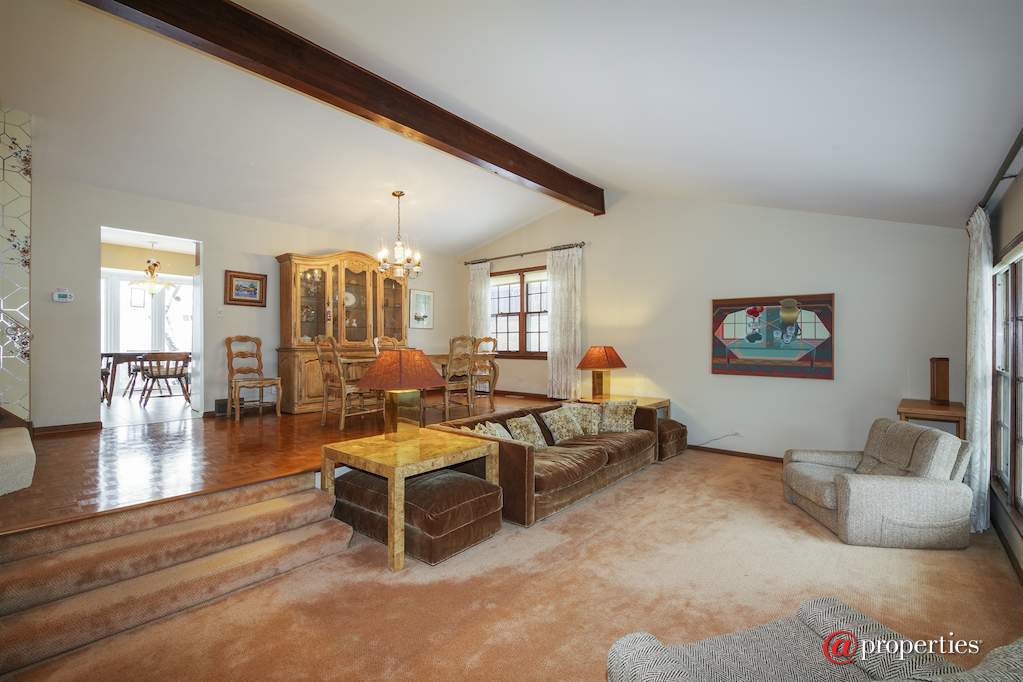 2400 Happy Hollow Road Glenview, Illinois 60026 - Living Room / Dining Room