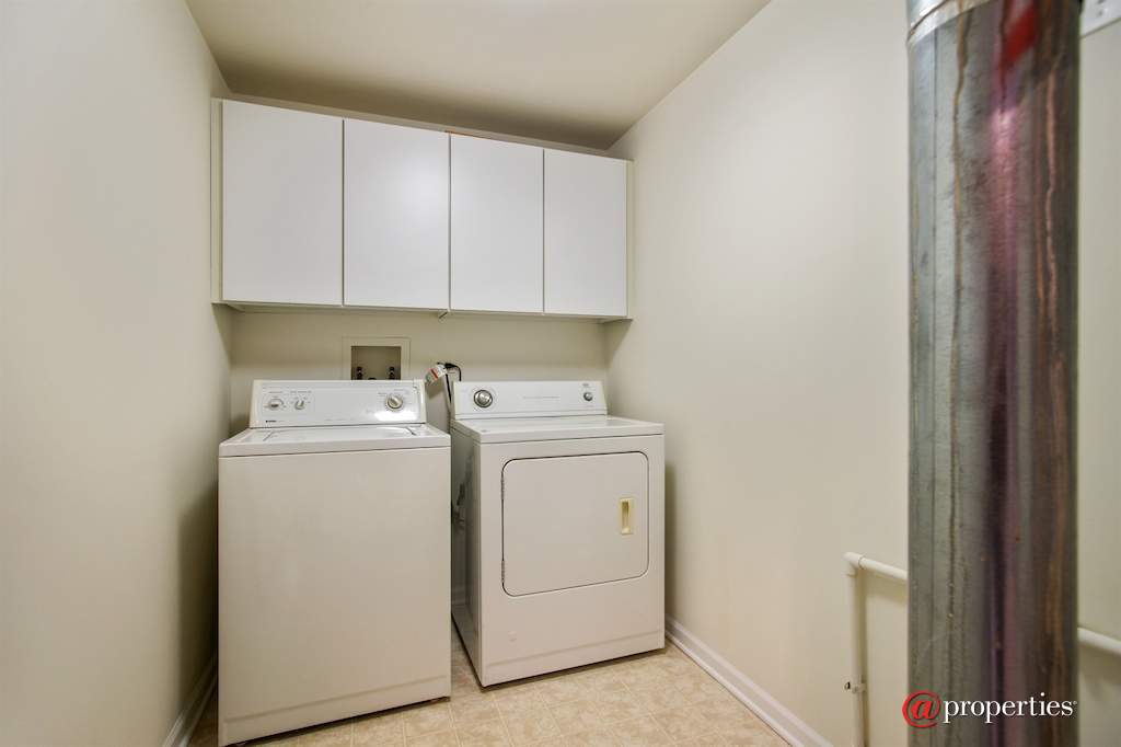 3501 Wellington Court #205 Rolling Meadows, Illinois 60008 - Laundry Room