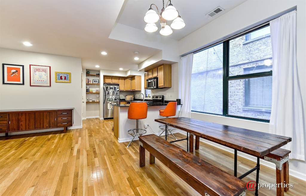 5756 S King Drive #1 Chicago, Illinois 60637 - Kitchen / Dining Room