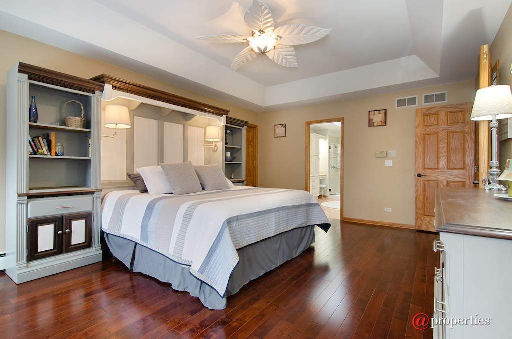 8N664 Edgewood Road Elgin, Illinois 60124 - Master Bedroom