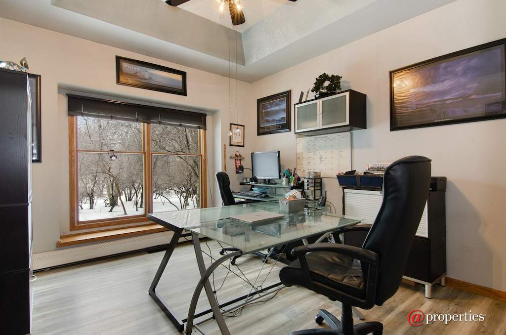 8N664 Edgewood Road Elgin, Illinois 60124 - 1st Floor 5th Bedroom OR Office