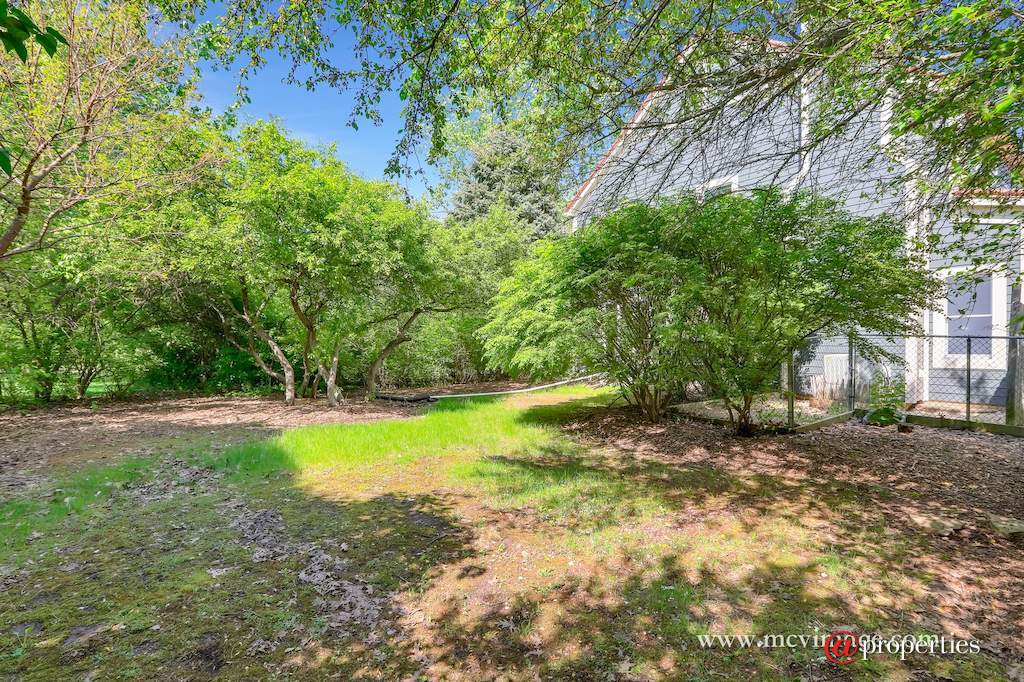 8N664 Edgewood Road Elgin, Illinois 60124 - Image 41