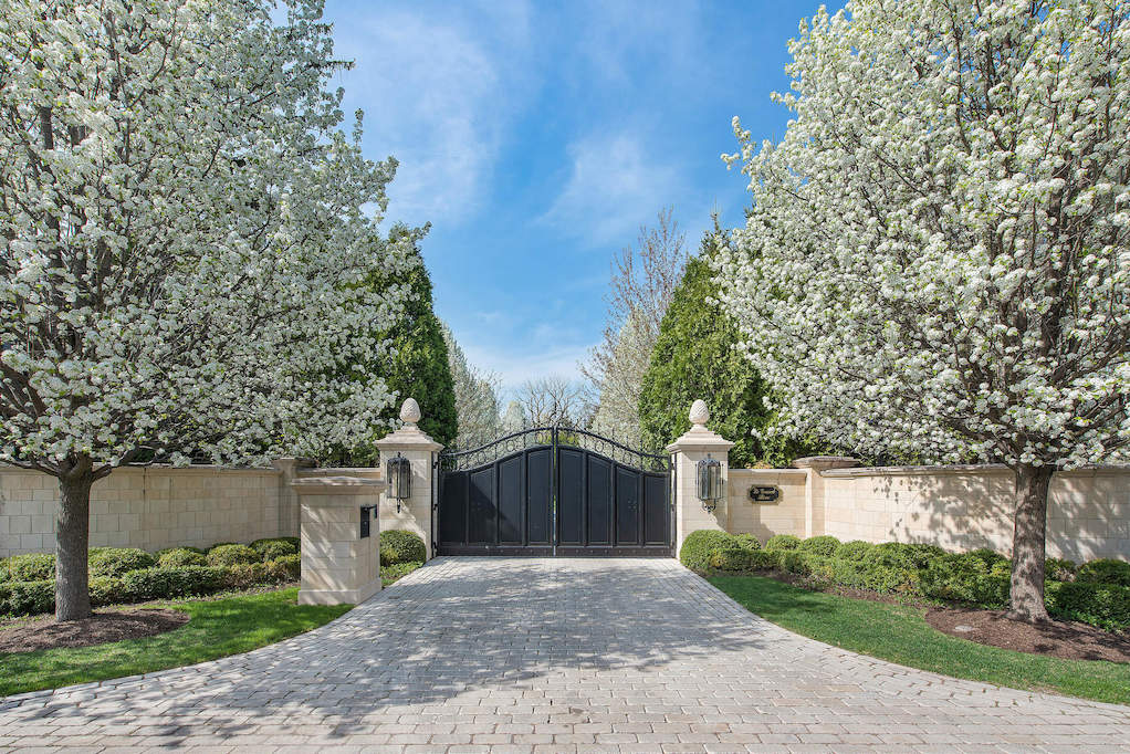 68 Locust Road Winnetka, Illinois 60093 - Image 2