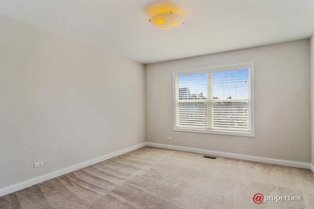 1361 Grantham Drive Schaumburg, Illinois 60193 - 2nd Bedroom