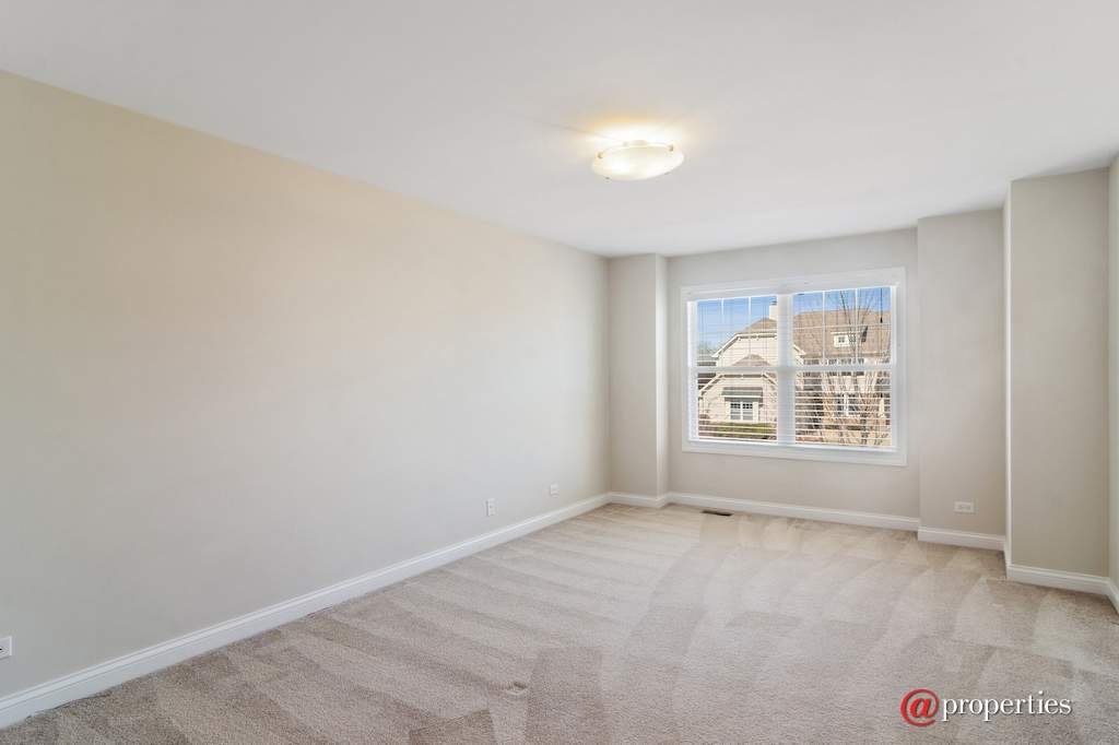 1361 Grantham Drive Schaumburg, Illinois 60193 - 4th Bedroom