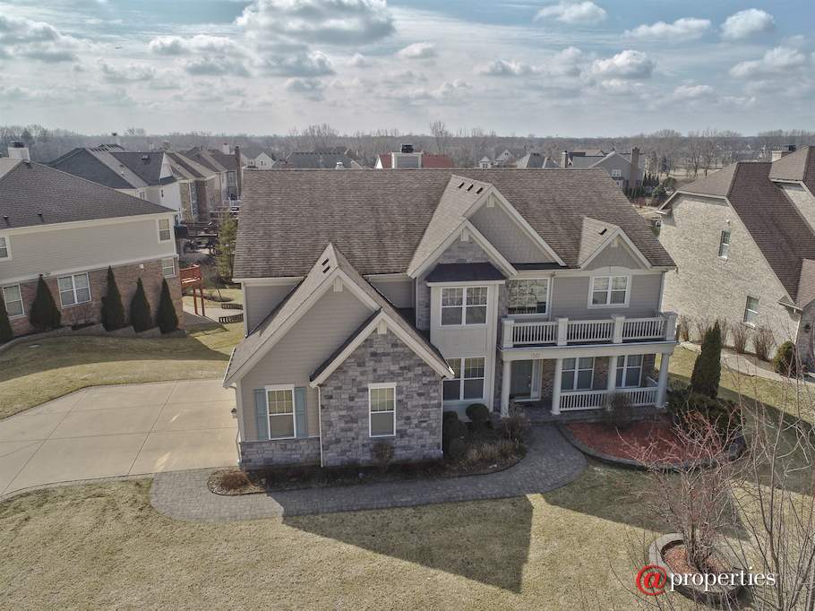 1361 Grantham Drive Schaumburg, Illinois 60193 - Aerial View
